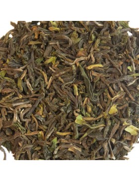 Snowview, un Darjeeling de printemps floral et souple, aux arômes intenses.